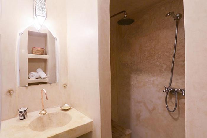 Boutique Hotel Riad Almoulouk Маракеш Стая снимка