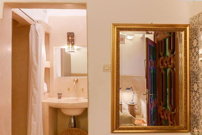 Boutique Hotel Riad Almoulouk Маракеш Стая снимка