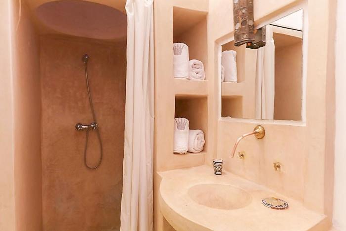 Boutique Hotel Riad Almoulouk Маракеш Стая снимка